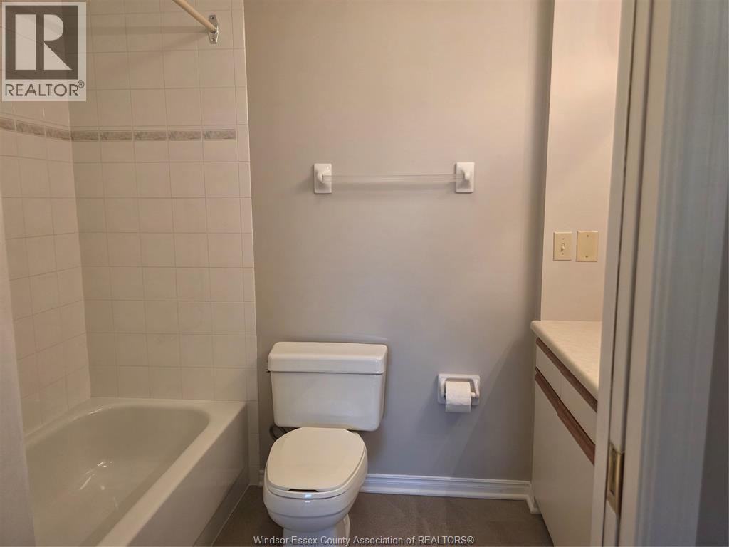3795 Southwinds Drive Unit# 206, Windsor, Ontario  N9G 2N2 - Photo 7 - 26019494
