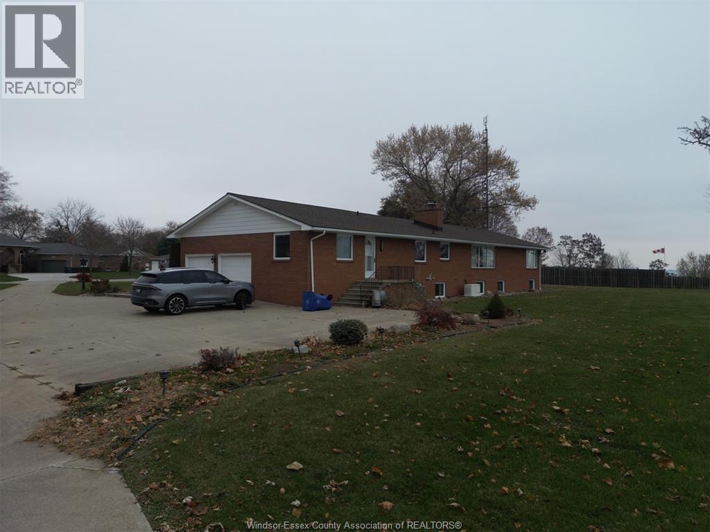 1239 Oxford & Lot 13 Oxford Avenue, Kingsville, Ontario  N9Y 2S8 - Photo 3 - 26019483