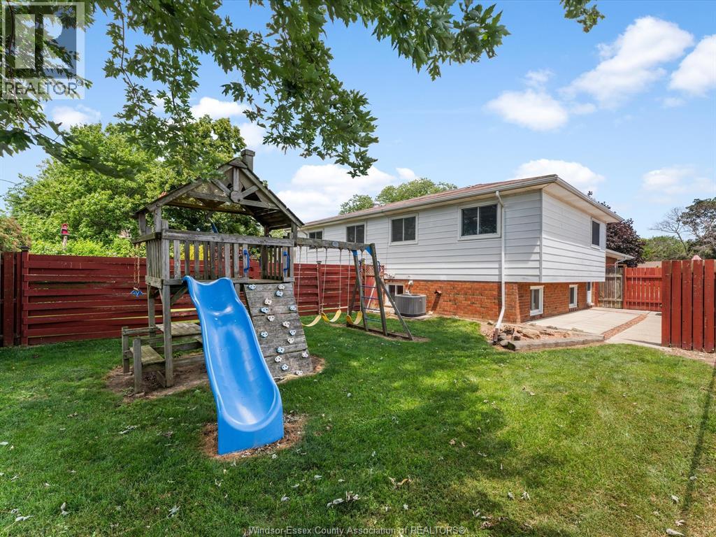 19 Bruce, Leamington, Ontario  N8H 4C4 - Photo 24 - 26019509