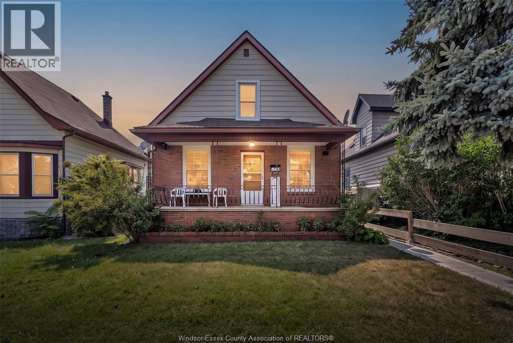 841 PIERRE AVENUE, Windsor, Ontario