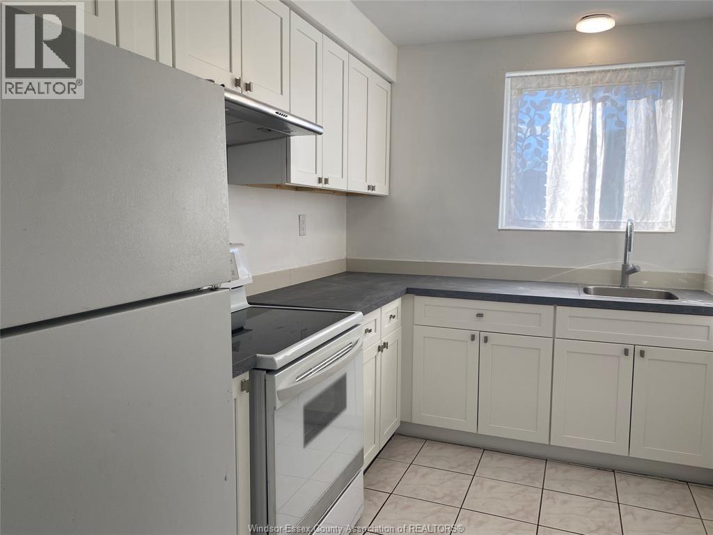 2476 Rivard Avenue, Windsor, Ontario  N8T 2H2 - Photo 3 - 26019505