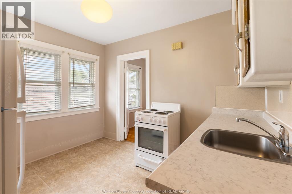 2279 Lillian Avenue, Windsor, Ontario  N8X 4B1 - Photo 12 - 26019435