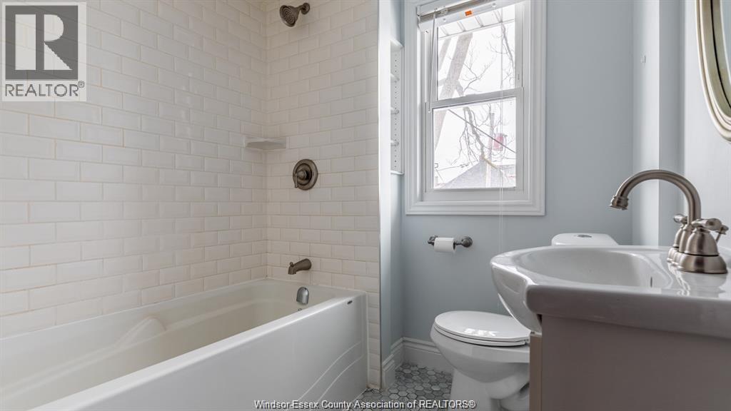 533 Moy Avenue Unit# Lower, Windsor, Ontario  N9A 2N3 - Photo 15 - 26019517