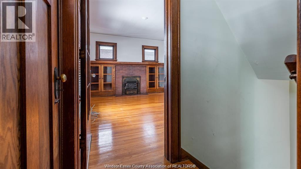 533 Moy Avenue Unit# Lower, Windsor, Ontario  N9A 2N3 - Photo 2 - 26019517