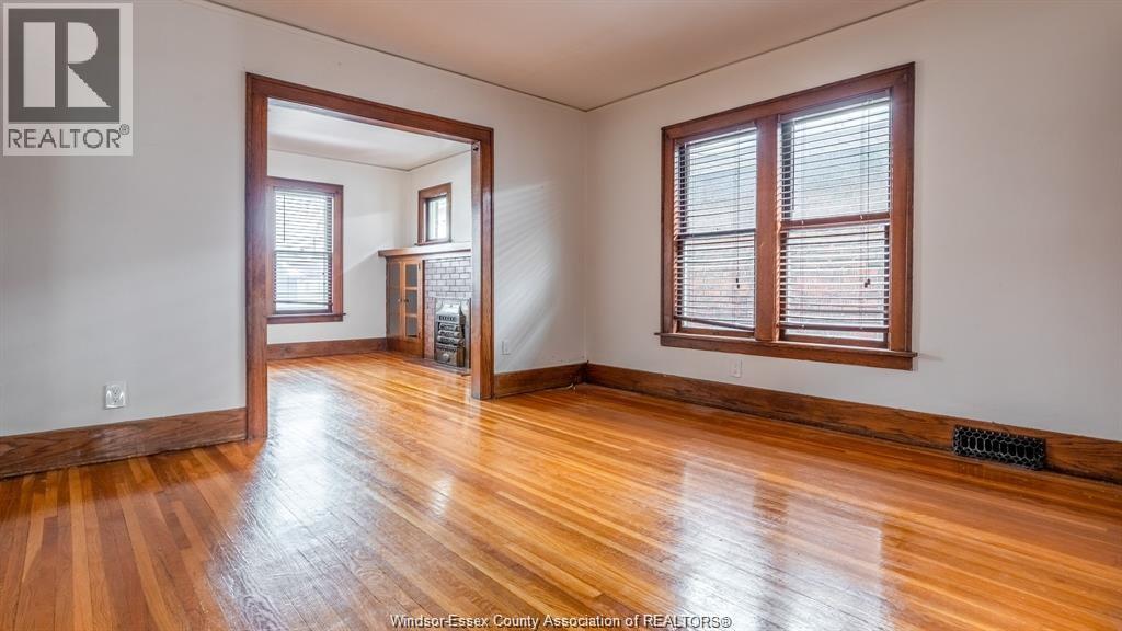 533 Moy Avenue Unit# Lower, Windsor, Ontario  N9A 2N3 - Photo 6 - 26019517