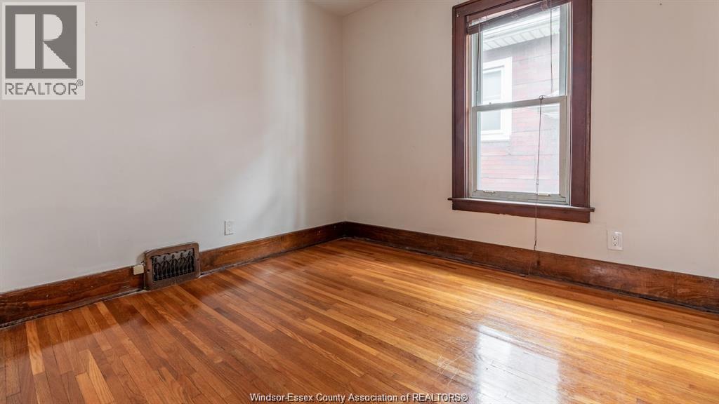 533 Moy Avenue Unit# Lower, Windsor, Ontario  N9A 2N3 - Photo 8 - 26019517