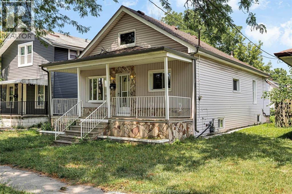 578 Brock Street, Windsor, Ontario  N9C 2T2 - Photo 2 - 26019455