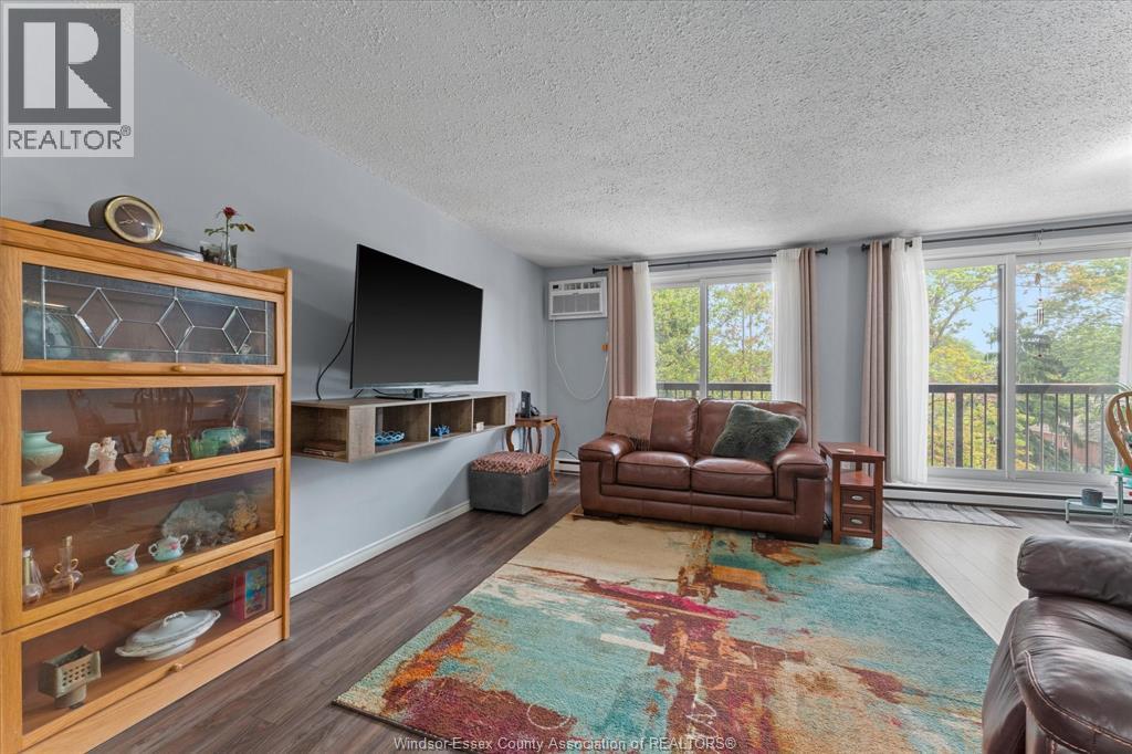 3936 Wyandotte Street East Unit# 405, Windsor, Ontario  N8Y 4V1 - Photo 4 - 26019421