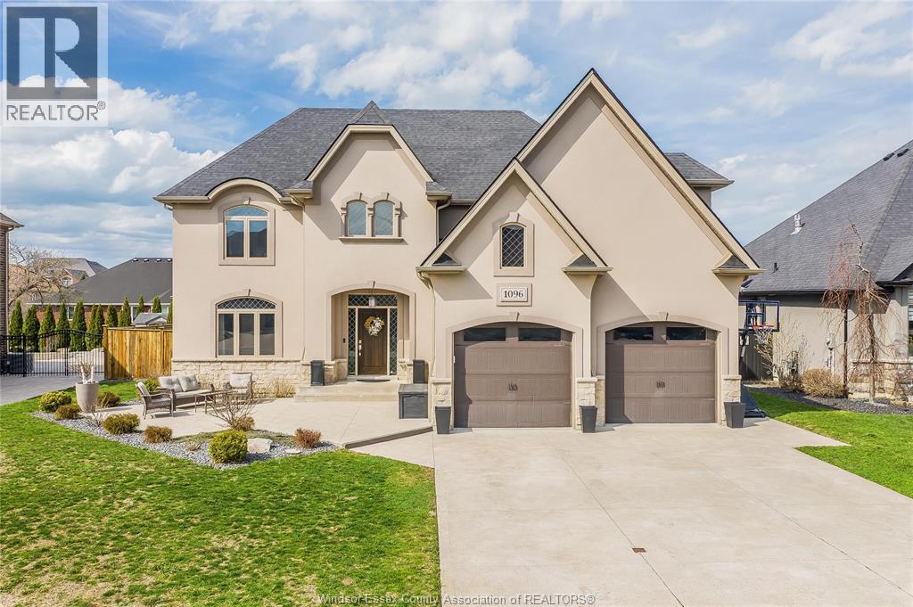 1096 CHARLOTTE CRESCENT, Lakeshore, Ontario