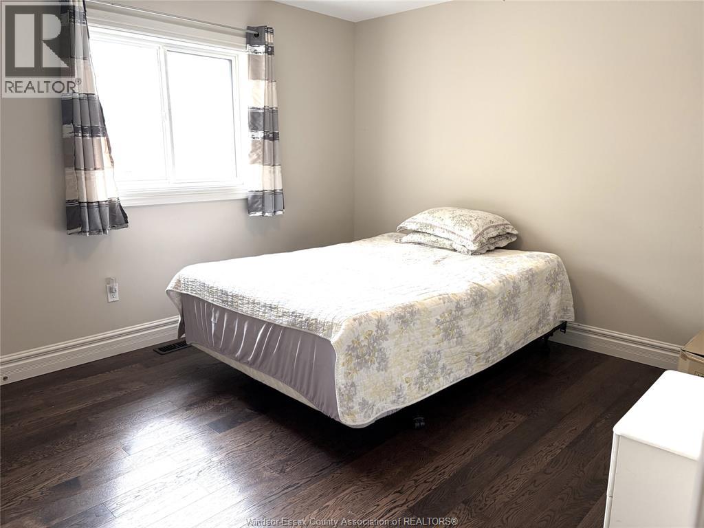 1870 Dominion, Windsor, Ontario  N9B 3H9 - Photo 16 - 26019583