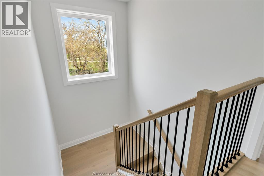 33 Eagle, Leamington, Ontario  N8H 3V4 - Photo 14 - 26019561