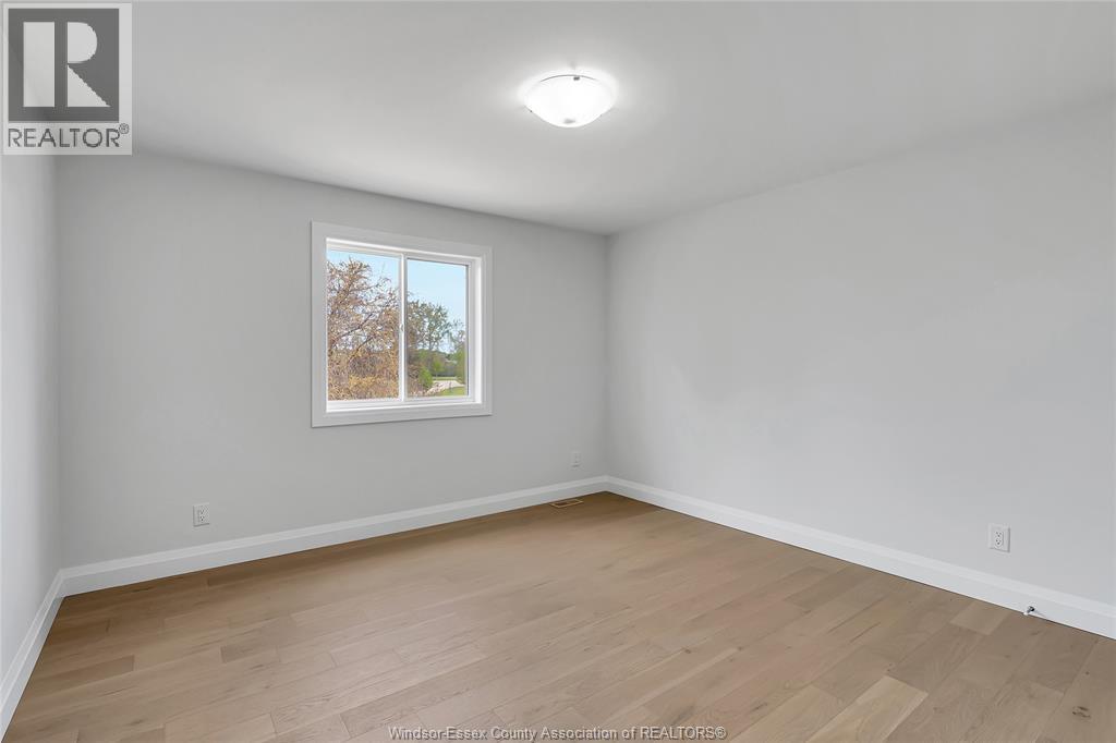 33 Eagle, Leamington, Ontario  N8H 3V4 - Photo 18 - 26019561