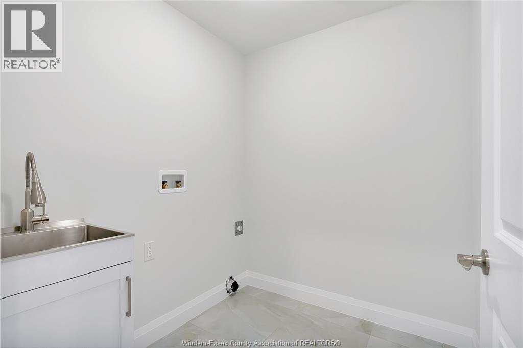 33 Eagle, Leamington, Ontario  N8H 3V4 - Photo 20 - 26019561