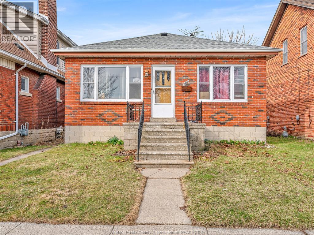 1477 WINDERMERE ROAD, Windsor, Ontario