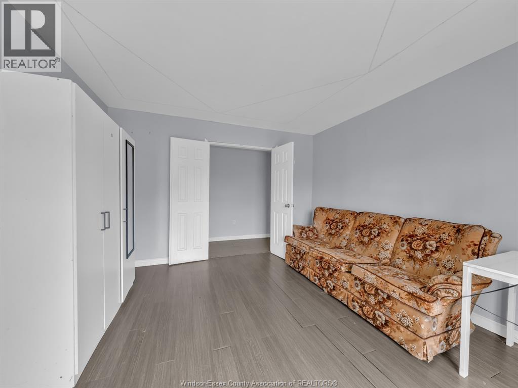 531 Mill Street, Windsor, Ontario  N9C 2R7 - Photo 12 - 26019614
