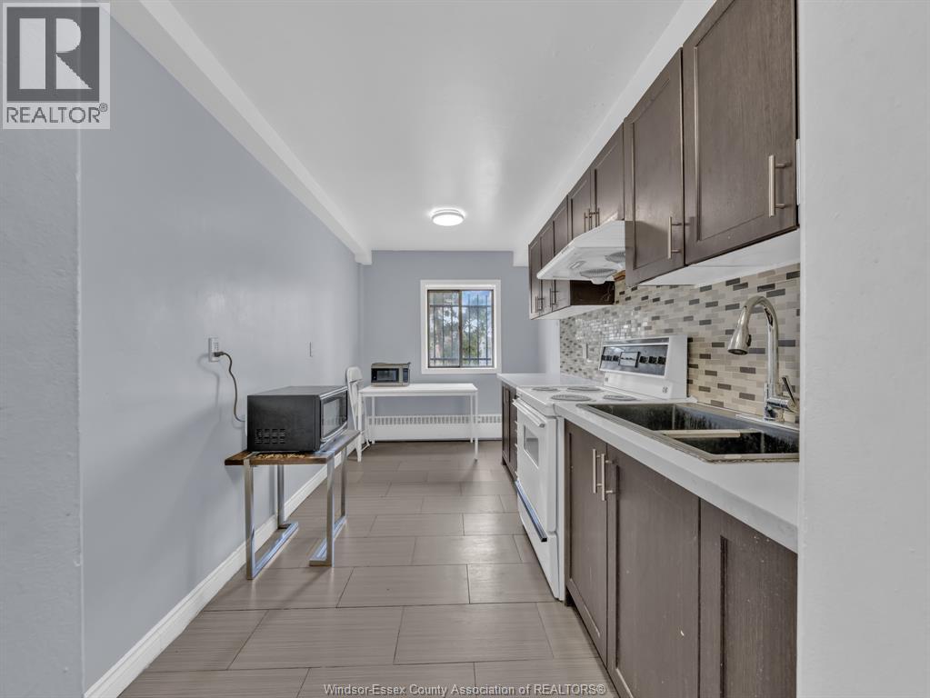 531 Mill Street, Windsor, Ontario  N9C 2R7 - Photo 9 - 26019614