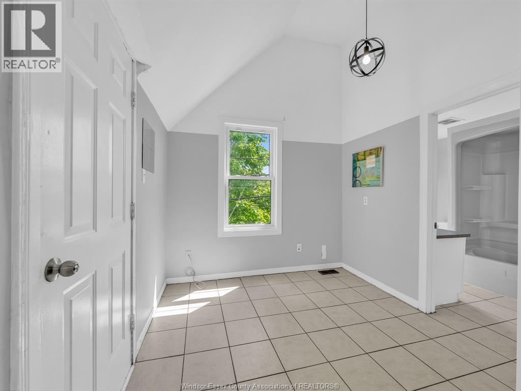 1153 University, Windsor, Ontario  N9A 3A5 - Photo 12 - 26019487