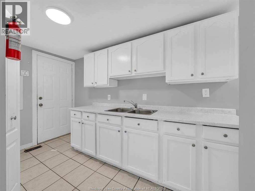 1153 University, Windsor, Ontario  N9A 3A5 - Photo 15 - 26019487