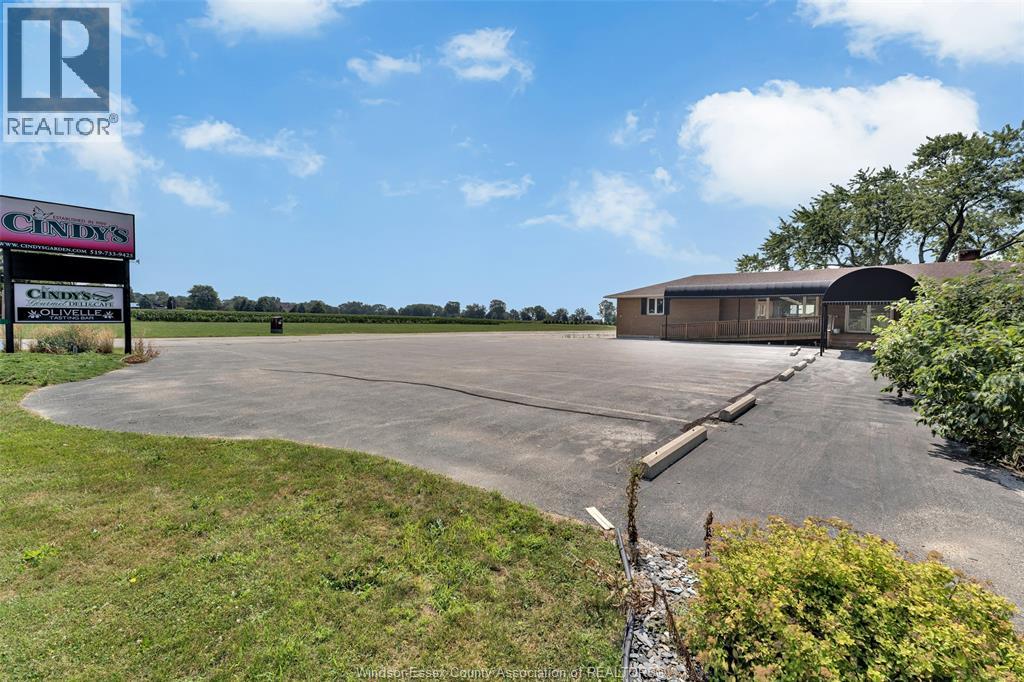 585 Seacliff Drive W/ V/l, Kingsville, Ontario  N9Y 2K6 - Photo 4 - 26019622