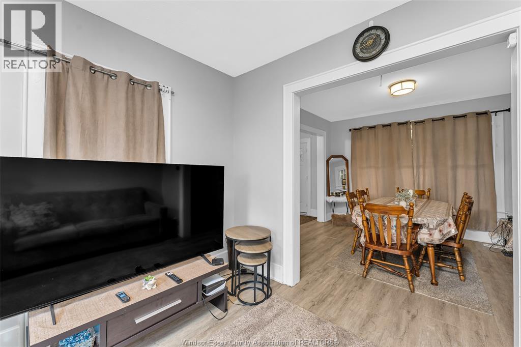 421 Elm Avenue, Windsor, Ontario  N9A 5H2 - Photo 10 - 26019578
