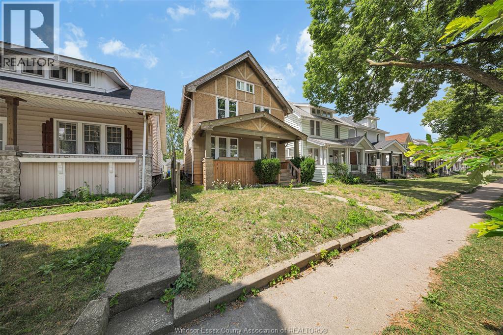 421 Elm Avenue, Windsor, Ontario  N9A 5H2 - Photo 2 - 26019578