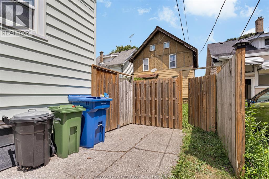 421 Elm Avenue, Windsor, Ontario  N9A 5H2 - Photo 23 - 26019578