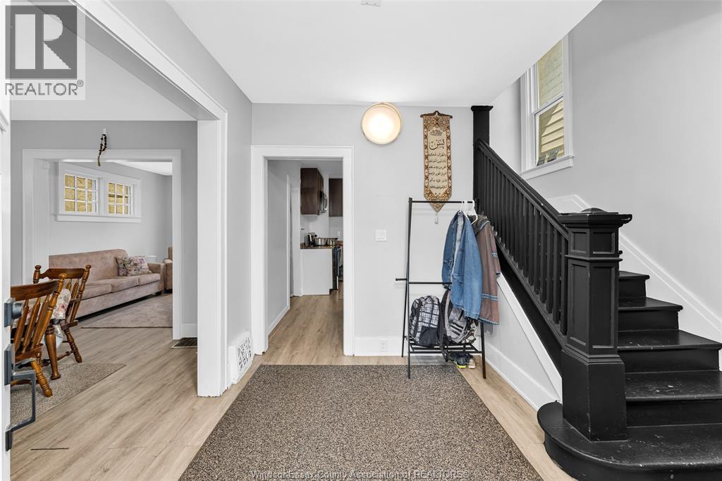 421 Elm Avenue, Windsor, Ontario  N9A 5H2 - Photo 5 - 26019578