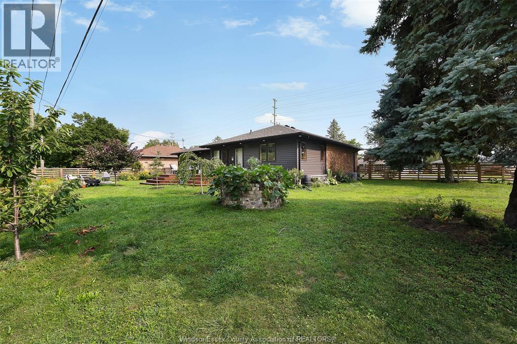 2020 Todd Lane, Lasalle, Ontario  N9H 1J7 - Photo 12 - 26019439