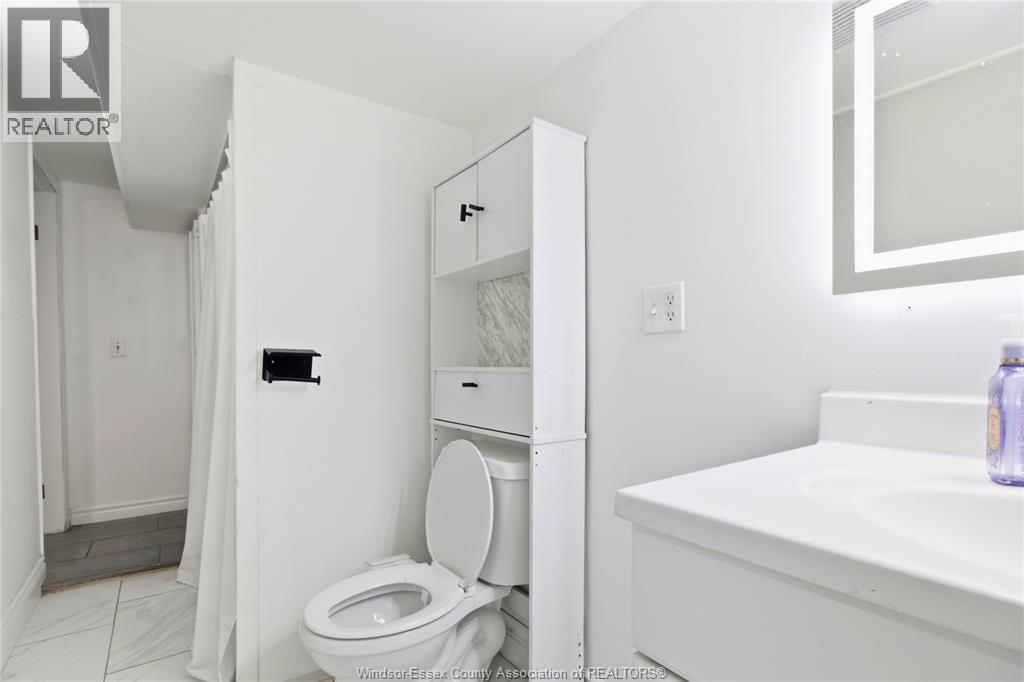 1784 Partington Unit# Lower, Windsor, Ontario  N9B 2E3 - Photo 9 - 26019640
