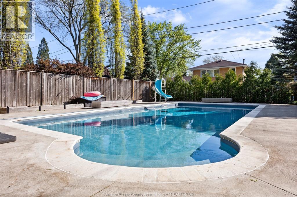 3760 Victoria Boulevard, Windsor, Ontario  N9E 3L8 - Photo 31 - 26019686