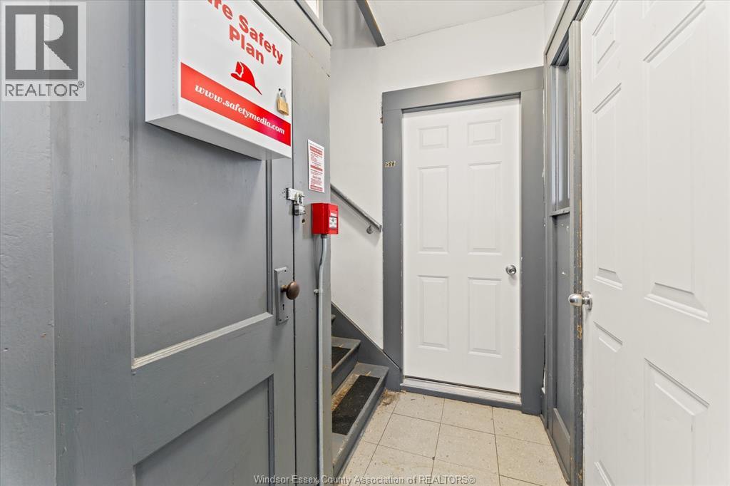 890 Howard Avenue, Windsor, Ontario  N9A 1S2 - Photo 20 - 26019426