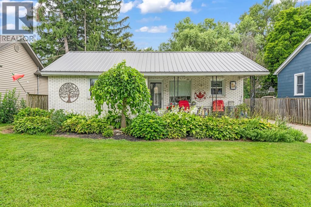 7 Churchill Avenue, Leamington, Ontario  N8H 3R5 - Photo 2 - 26019690