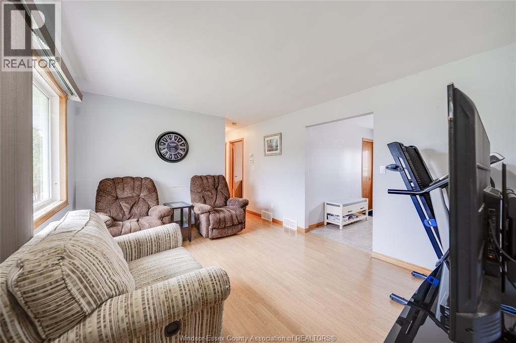 669 Talbot Road, Maidstone, Ontario  N0R 1K0 - Photo 9 - 26019275