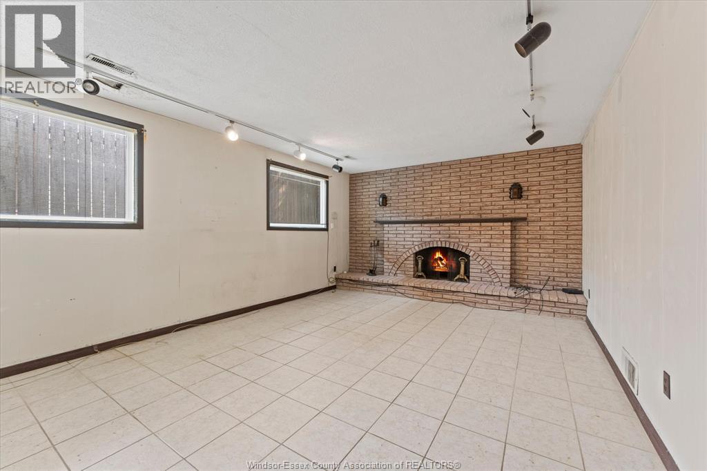 5860 Ninth Street, Lasalle, Ontario  N9H 1P2 - Photo 22 - 26019706