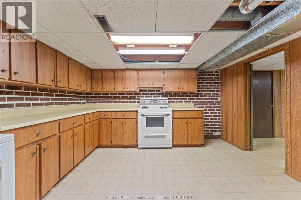 5860 Ninth Street, Lasalle, Ontario  N9H 1P2 - Photo 28 - 26019706
