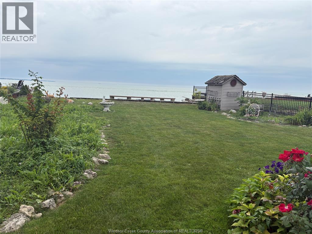 13222 Riverside Drive, Tecumseh, Ontario  N8N 2M6 - Photo 4 - 26019644