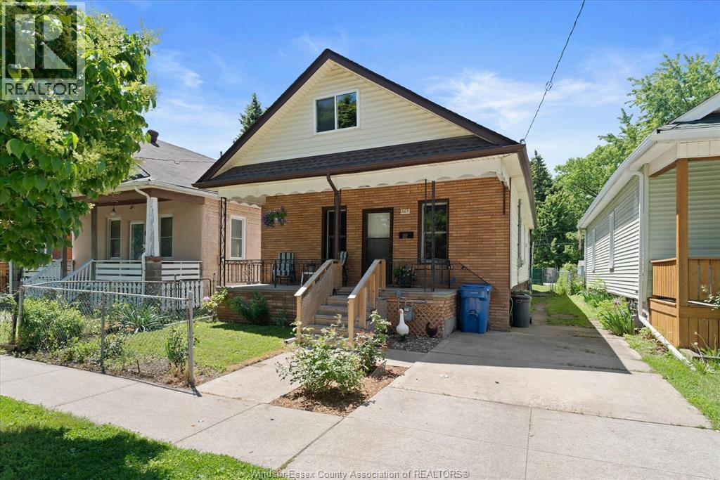 663 Brock Street, Windsor, Ontario  N9C 2T1 - Photo 3 - 26019754