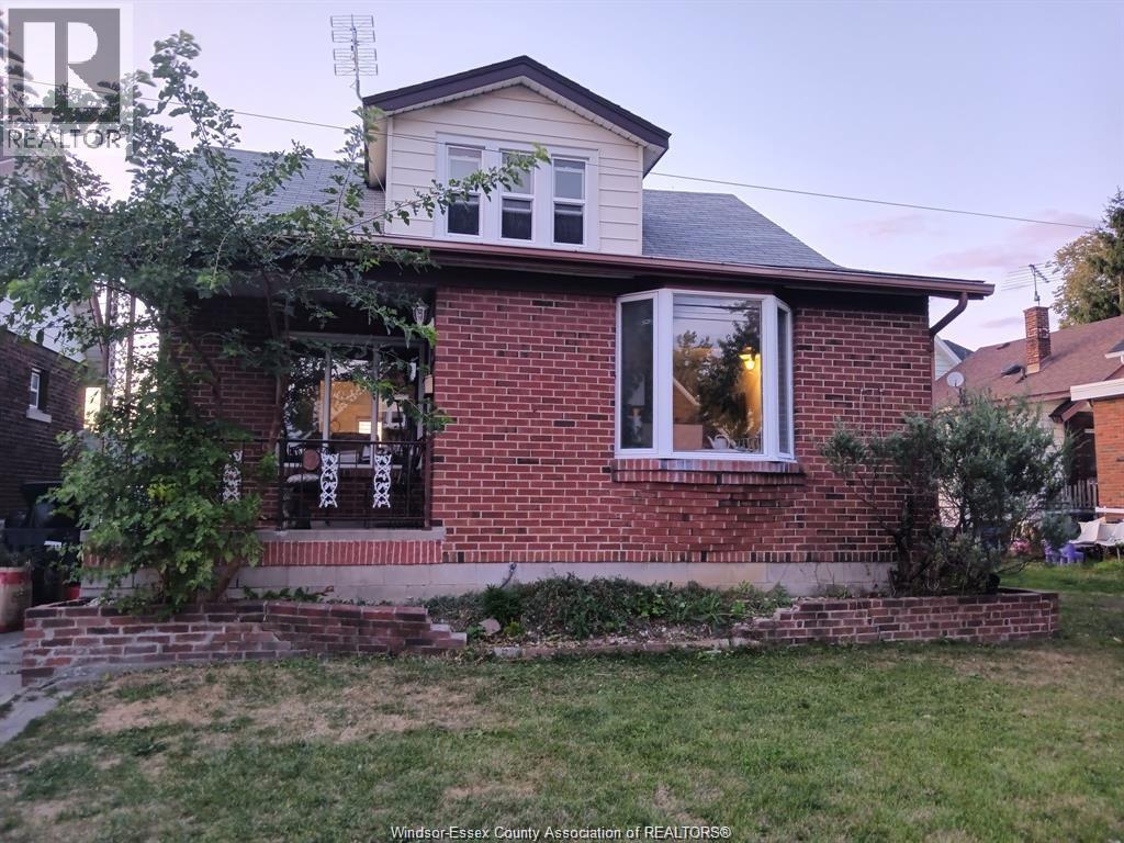 1066 SHEPHERD, Windsor, Ontario