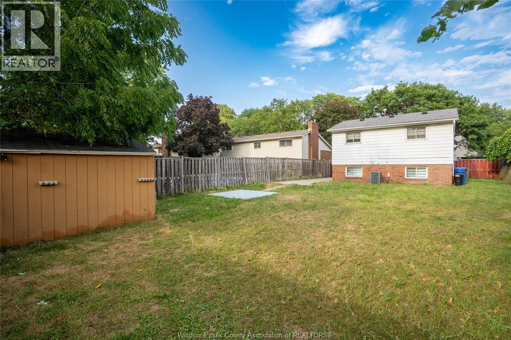 3381 Pineview Crescent, Windsor, Ontario  N8R 2A6 - Photo 20 - 26019794