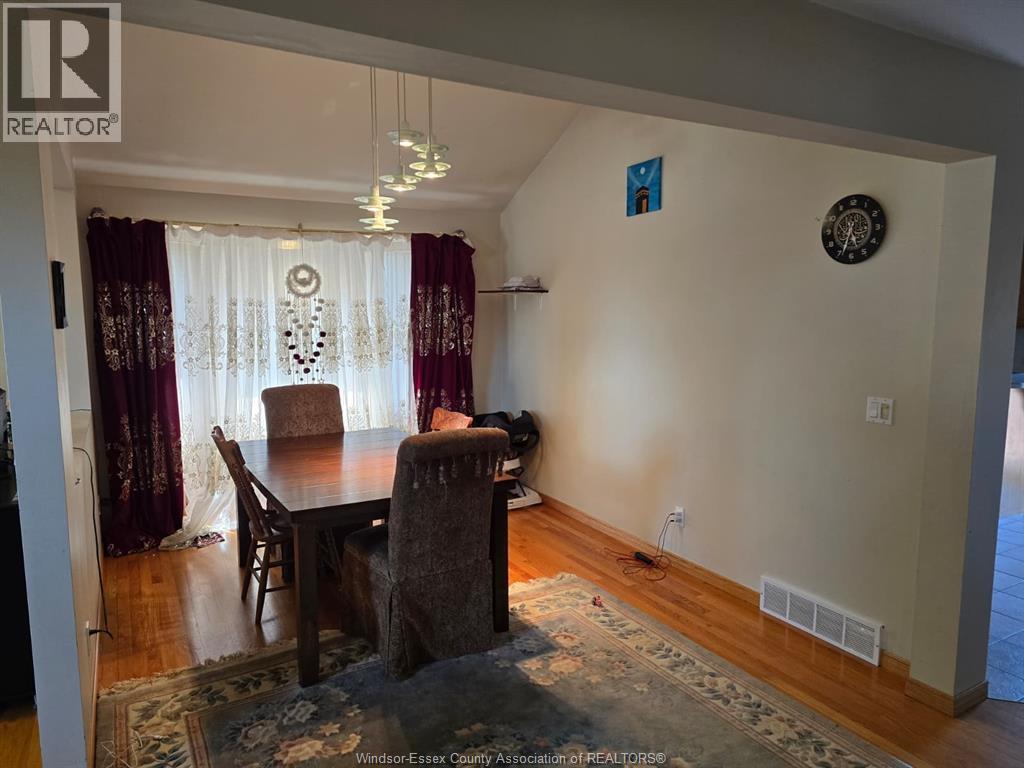 2636 Fleming Court South West, Windsor, Ontario  N9E 4P1 - Photo 13 - 26019807