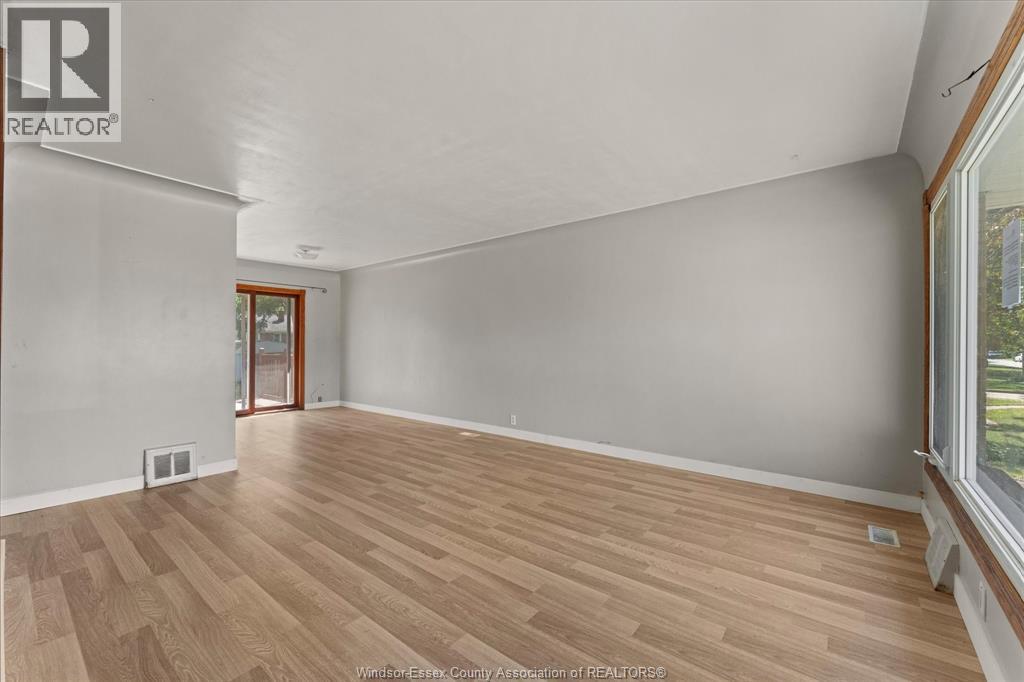 3672 Morris Drive, Windsor, Ontario  N9E 2K7 - Photo 4 - 26019714