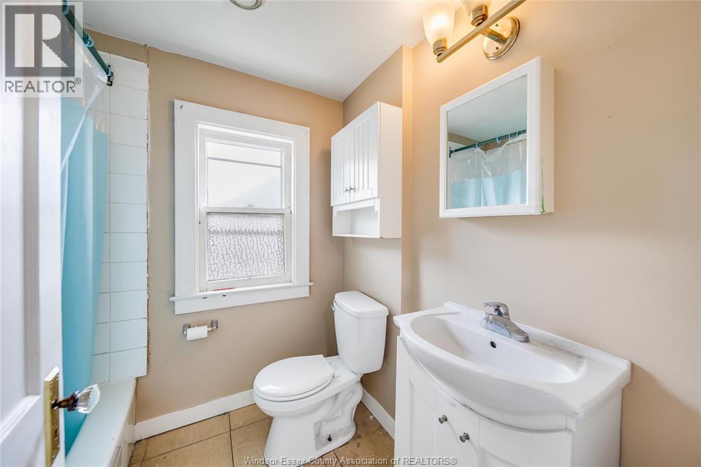 392 Curry Avenue, Windsor, Ontario  N9B 2B7 - Photo 22 - 26019833