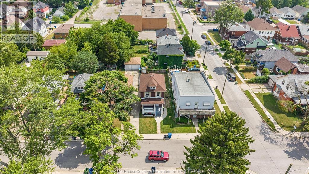 392 Curry Avenue, Windsor, Ontario  N9B 2B7 - Photo 3 - 26019833