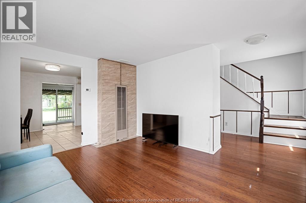 550 CAPITOL, Windsor, Ontario