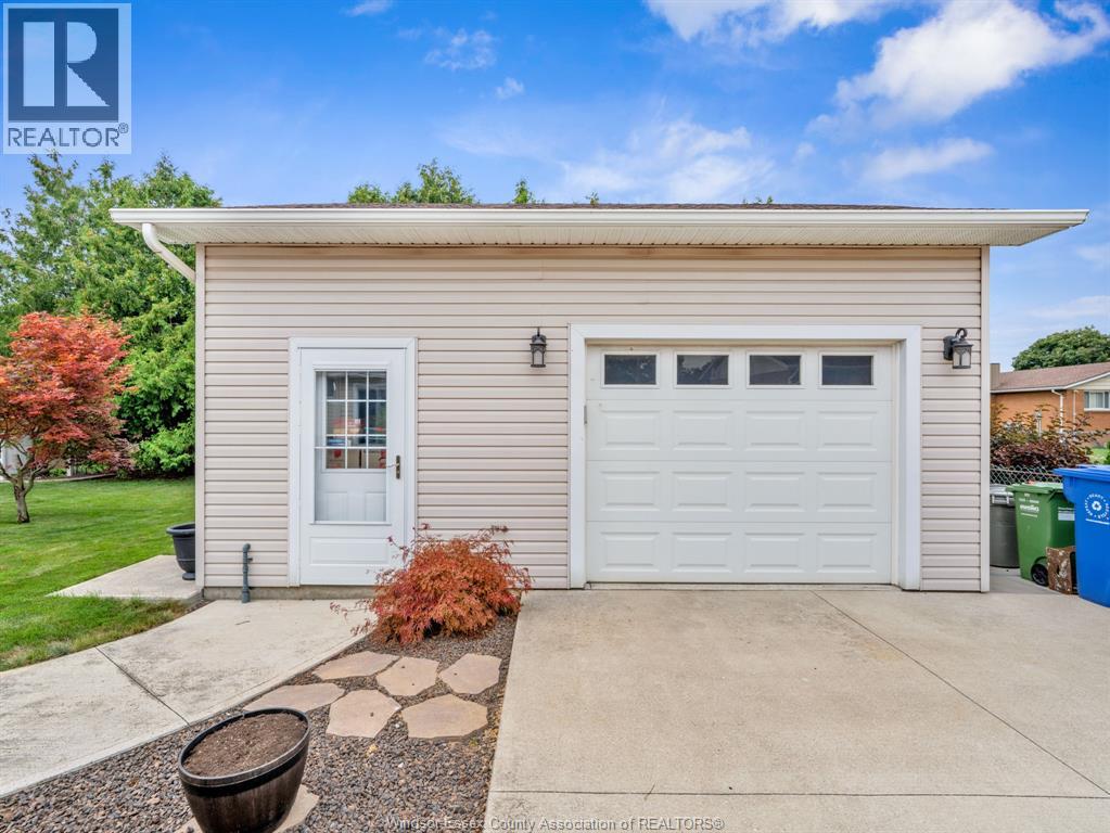 265 Fairview Avenue East, Essex, Ontario  N9M 2R4 - Photo 46 - 26019831