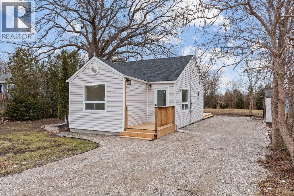 23 SCOTT LANE, McGregor, Ontario