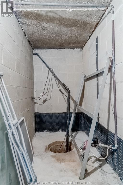 2010 Grand Marais Road West, Windsor, Ontario  N9E 1G1 - Photo 31 - 26019819