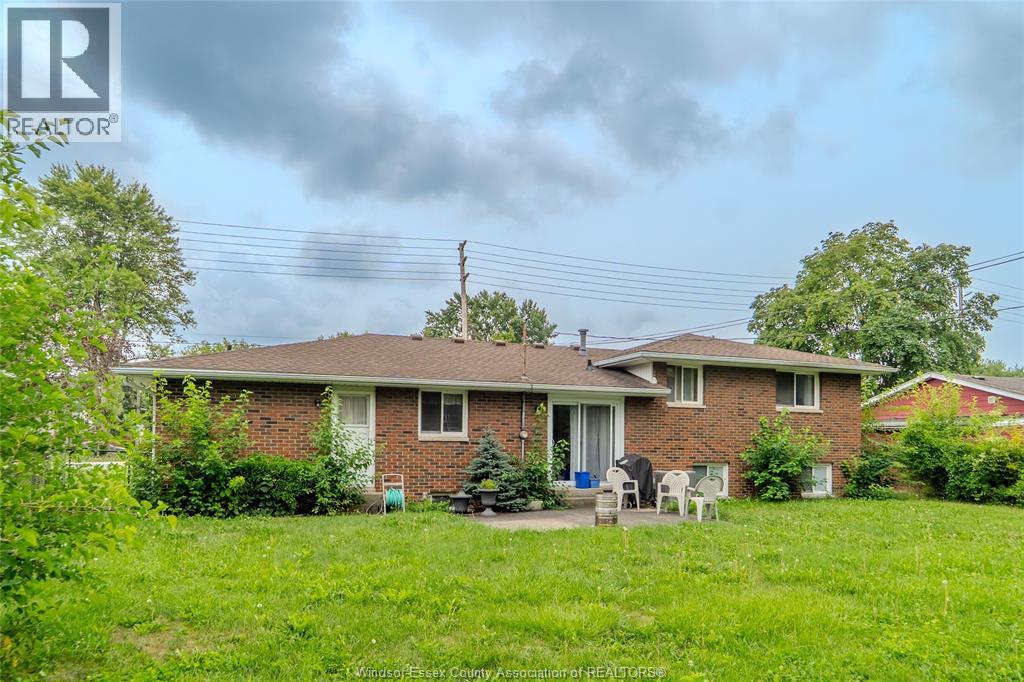 2010 Grand Marais Road West, Windsor, Ontario  N9E 1G1 - Photo 32 - 26019819