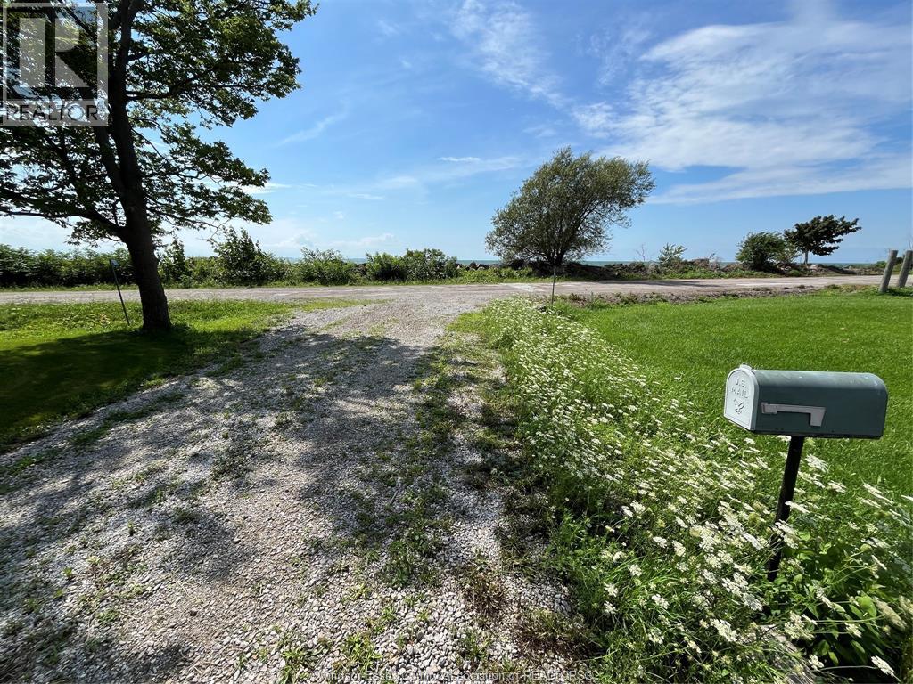 1571 Mccormick Road, Pelee Island, Ontario  N0R 1M0 - Photo 4 - 26019817