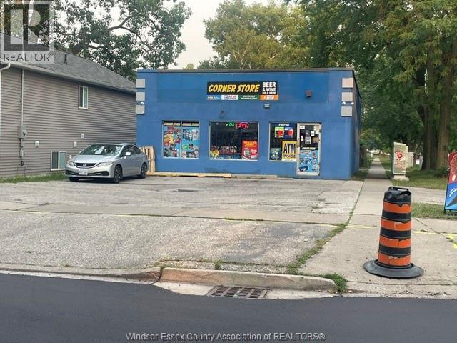 400 Chippawa Street, Windsor, Ontario  N9C 4E2 - Photo 2 - 26019803
